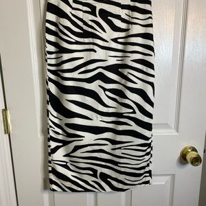 & Other Stories Slim-fitting pencil skirt zebra